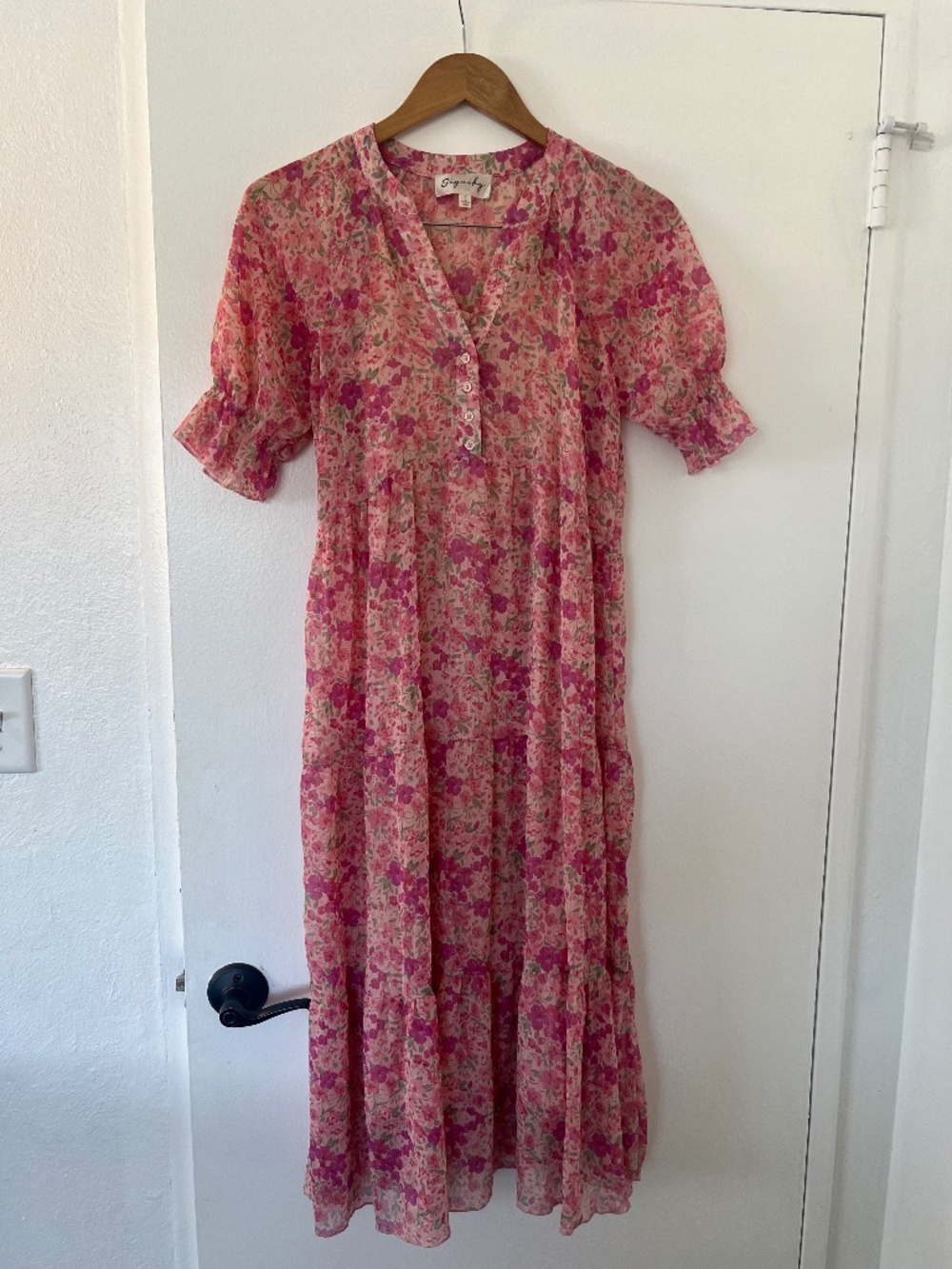 Signify Pink Floral Midi Dress Tiered Chiffon Puff Sleeve with Front Buttons